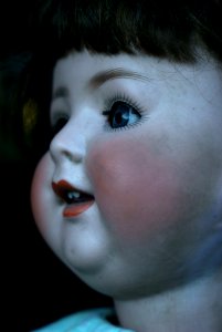 Sony Alpha A230 with Industar-61 L/Z - Doll in Antique Shop Window 02
