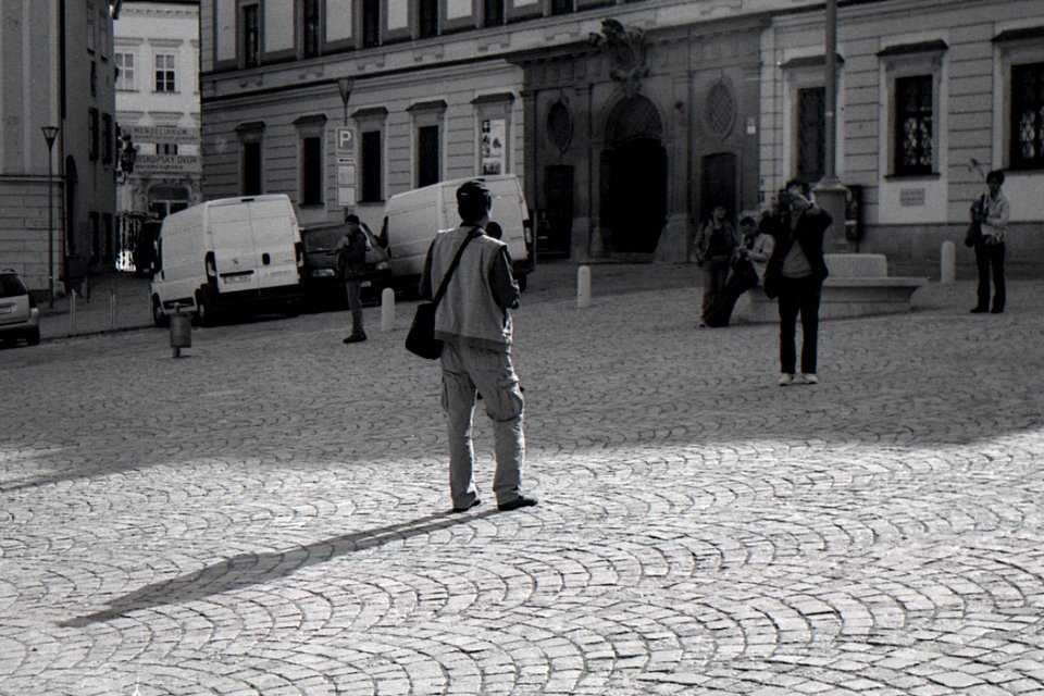 Minolta Hi-Matic G - Photographer 1