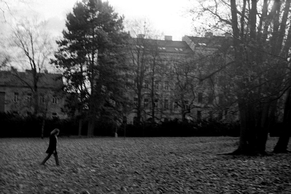 Sokol 2 - STreetphoto with Yellow Filter 01