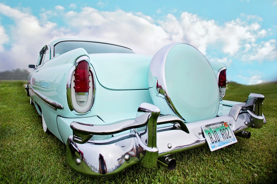Automobile auto retro