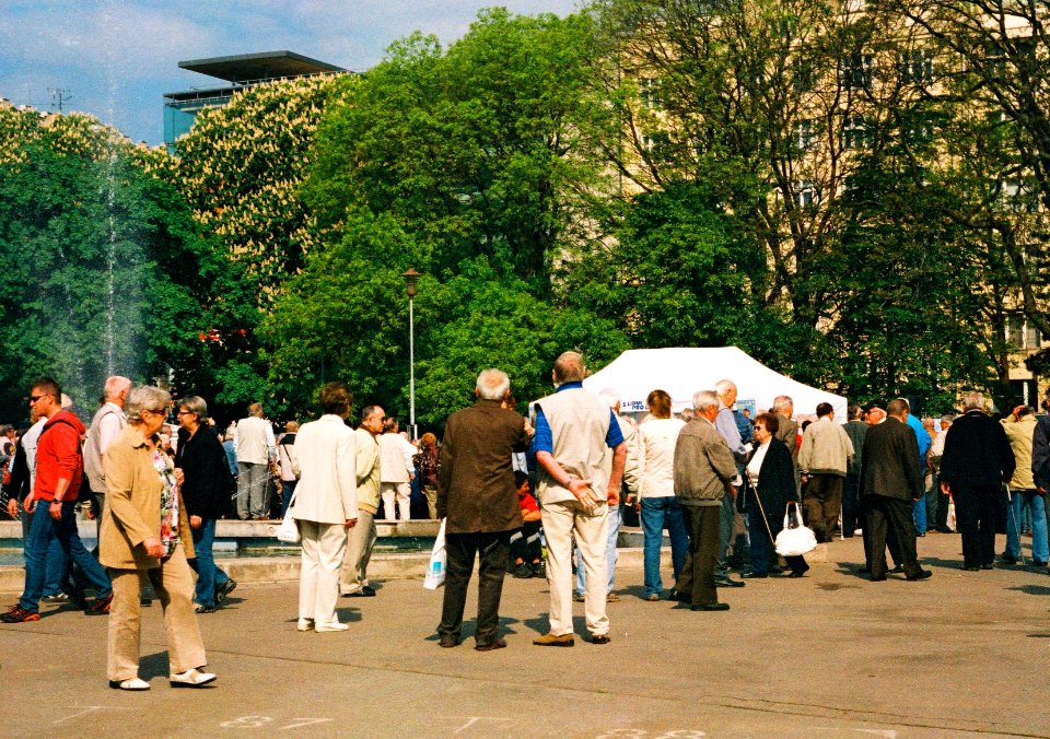 Praktica MTL 5 +  Helios 44-2 2/58 - May Day Brno 2014 - 01
