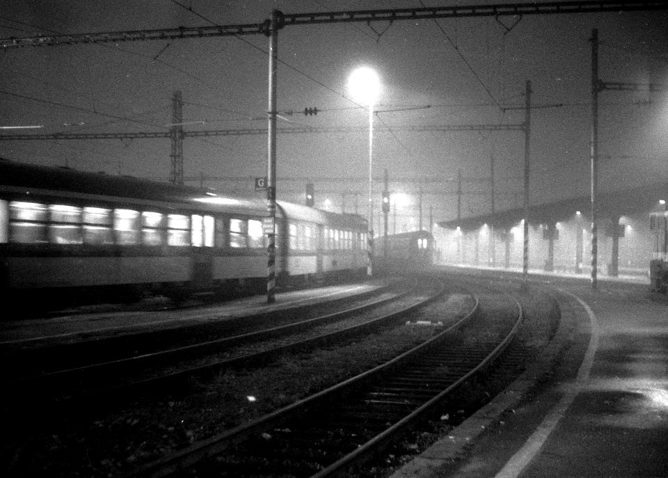 Praktica BC1 - Railway Station in Foggy Night 05