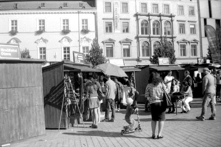 Elikon 35S - Sunday Street Stroll 2