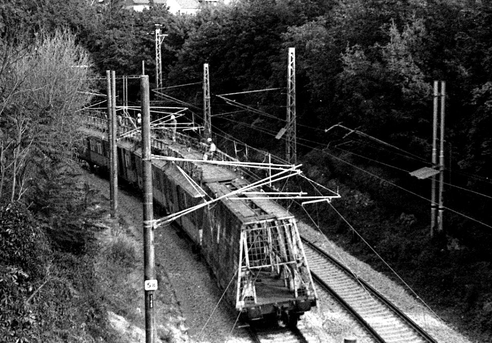 Canon Prima Zoom 80u (Sure Shot 80u) - Workers on the Train 2 photo