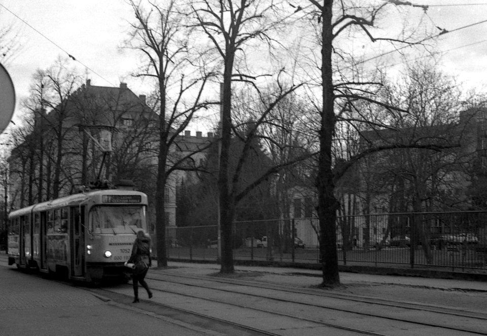 Lomo 135 VS - Woman and Tram