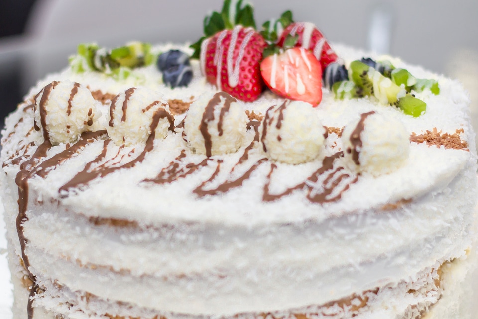 Cream bake celebration