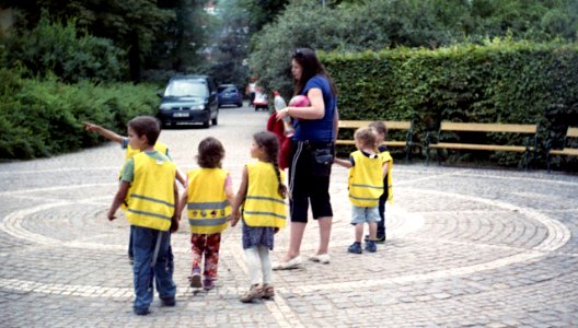 Pentacon Electra - Children in the Park