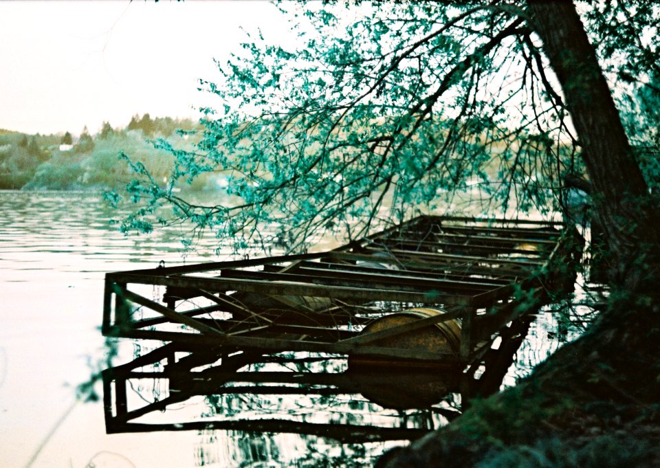 Praktica MTL 5 + MIR-1V - Lomography LomoChrome Purple - Brno Reservoir 1