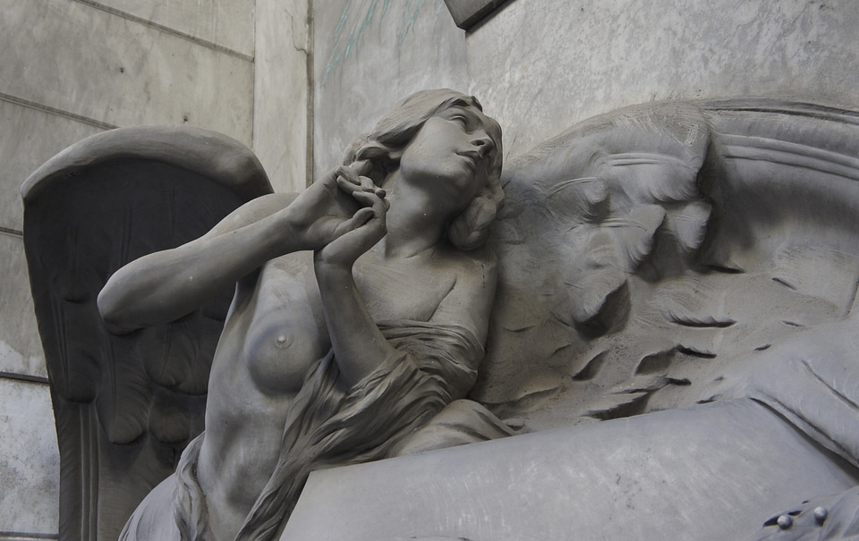 Grave sculpture naked