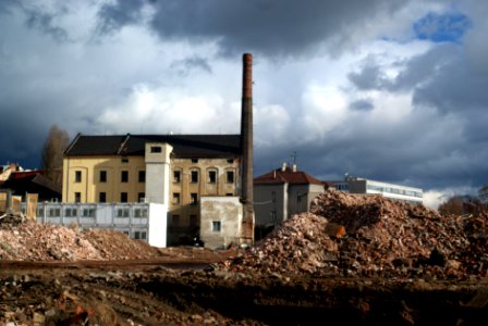 Sony A230 + MIR-1V - Demolition of Vlněna 20
