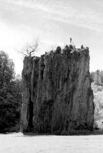 Canon EOS 30 with Canon EF 50mm f/1,8 II - Hřebenáč Rock in Sloup (infra)