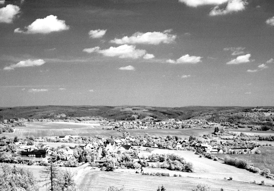 Canon EOS 30 with Canon EF 50mm f/1,8 II - Moravian Karst Landscape 02