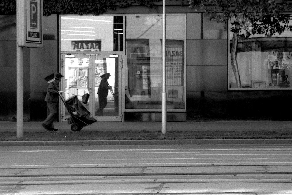 Praktica BC1 with Pentacon Prakticar 2,8/135 - Street Sweeper Reflection