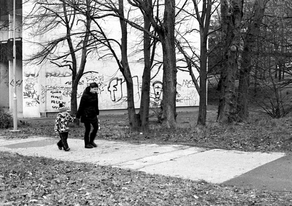 Canon EOS 30 - Mother, Child and Graffiti