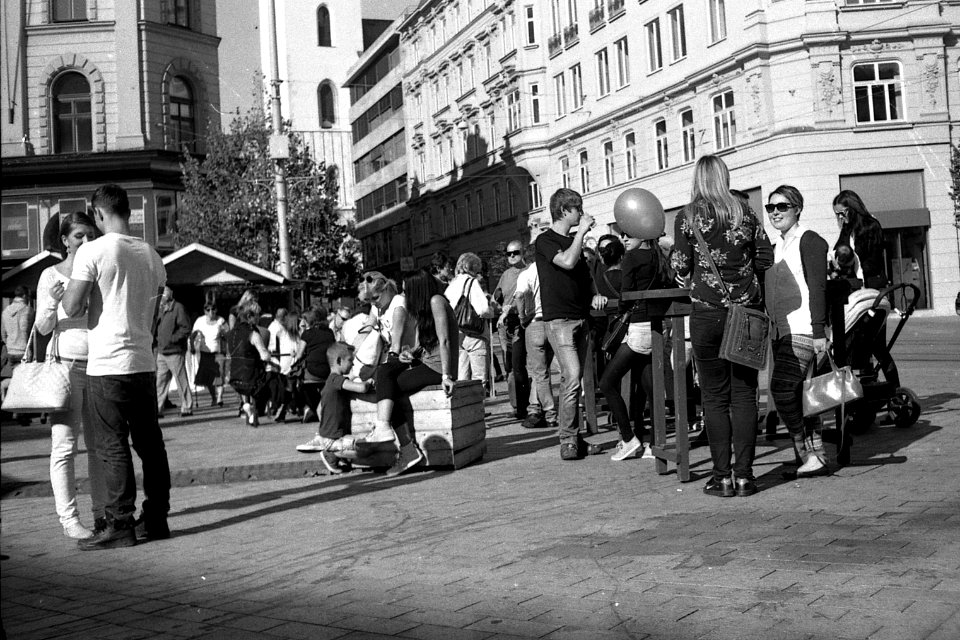 Elikon 35S - Sunday Street Stroll 1