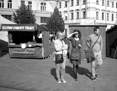 Elikon 35S - Sunday Street Stroll 1