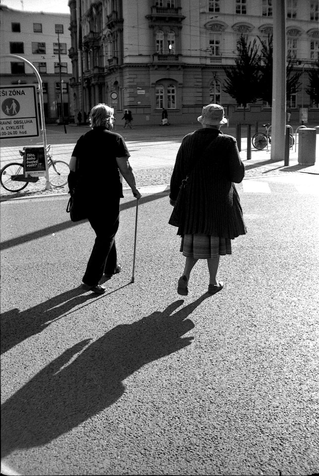 Elikon 35S - Sunday Street Stroll 1