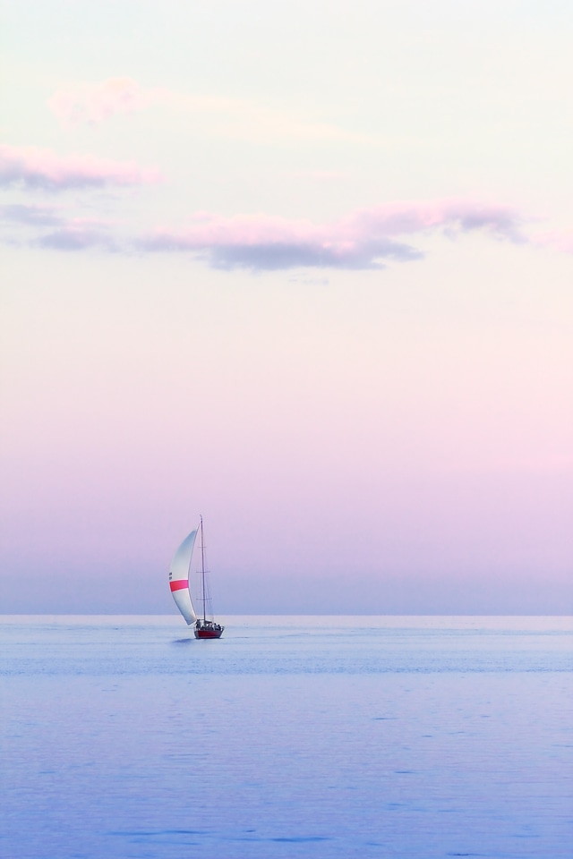 Vertical summer yacht