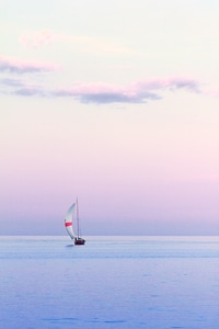 Vertical summer yacht