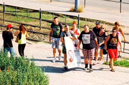 Kiev 4 + Jupiter-11 135/4 - Some Frigging Islamophobes