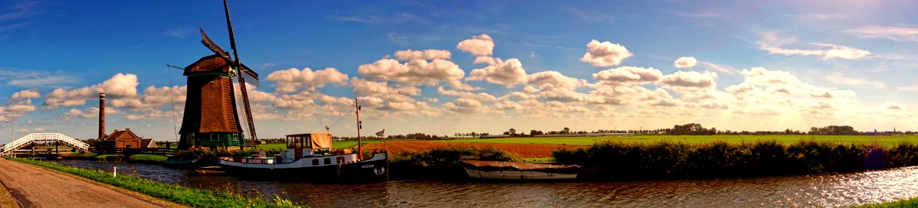 The Pano Dutch Landscape photo