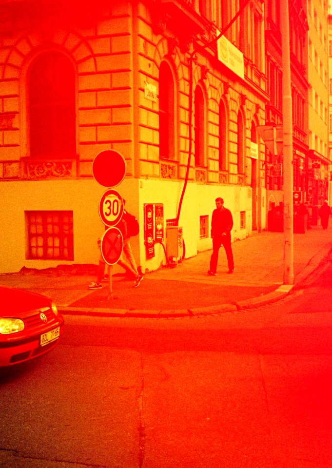 Elikon 35S - Brno as Fool's Garden and Other Stories