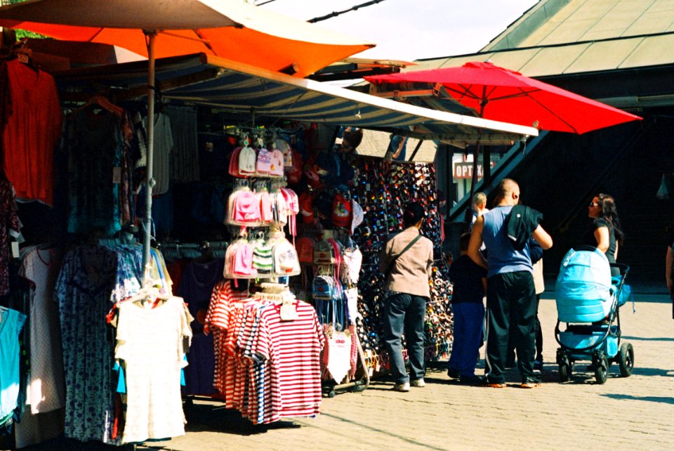 Praktica MTL 5 +  Helios 44-2 2/58 - Stand with Cheap Clothes