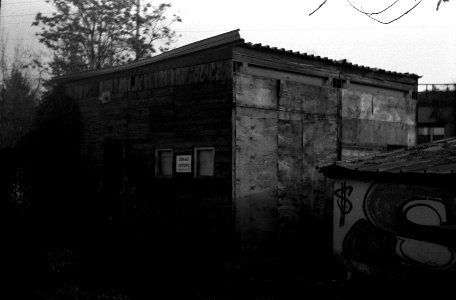 Exa + Tessar 2,8/50 - Svitava Riverbank next to the former Slaughterhouse 05
