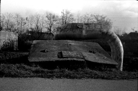 Exa + Tessar 2,8/50 - Svitava Riverbank next to the former Slaughterhouse 07