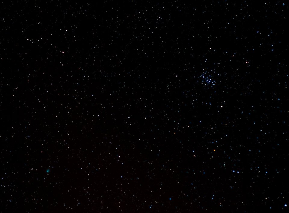 Comet  C/2013 R1 (Lovejoy) and the Beehive Cluster