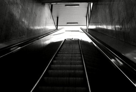 Escalator photo