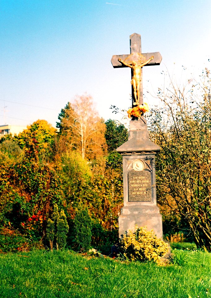 Kiev 4 + Jupiter-8 - Crucifix 2