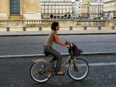 Copenhagen Cycle Chic Goes To Paris photo