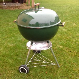 F-code green Weber 22" kettle