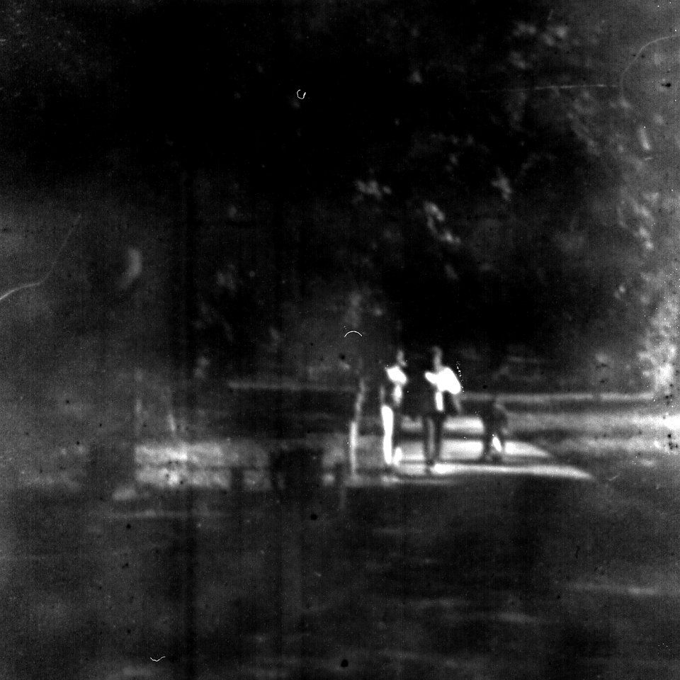 Holga 120FN - Park Scene