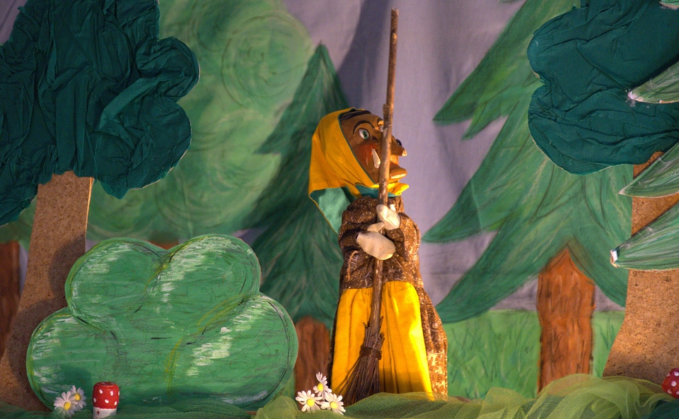 Doll hohn steiner puppet theatre play doll