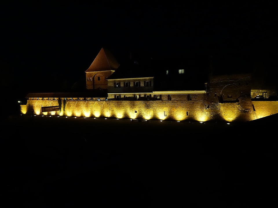 Monument poland defensive wall