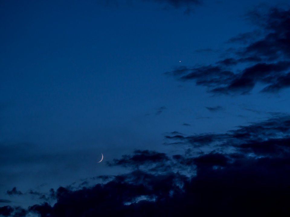 Venus and 10% Crescent Moon
