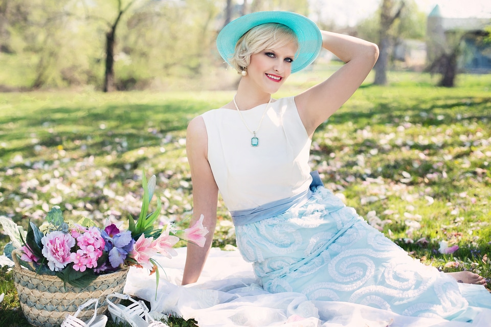 Spring vintage val flowers