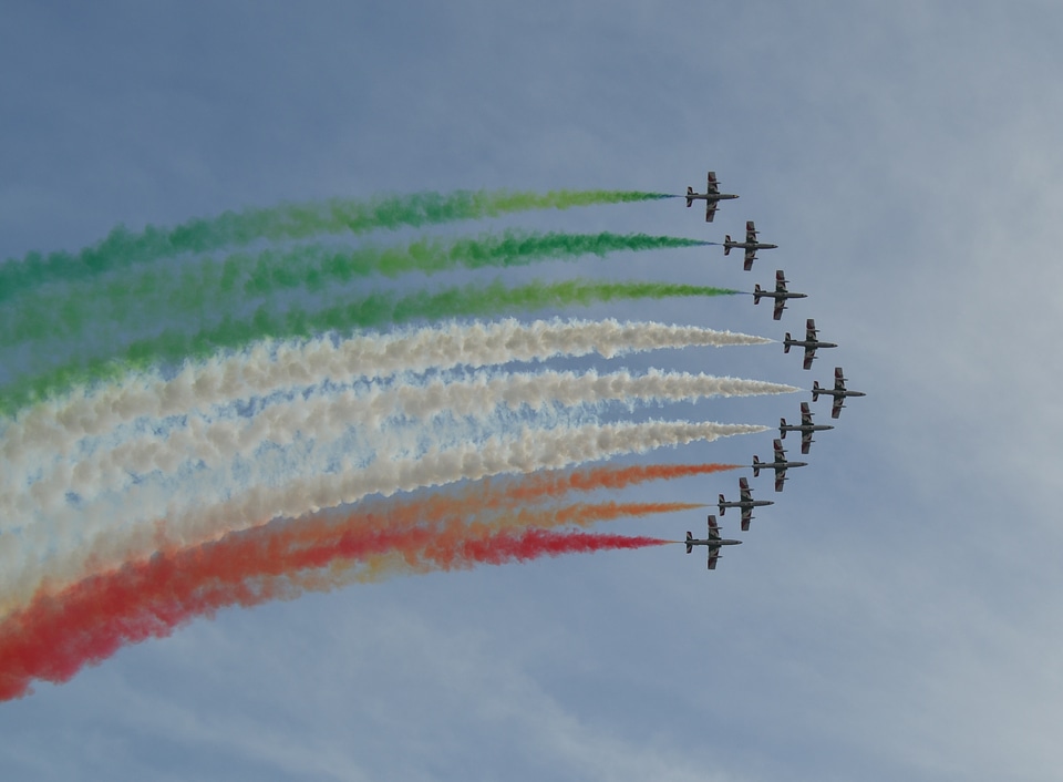 Frecce tricolori italy air force