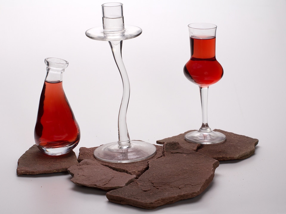 Decoration glass red