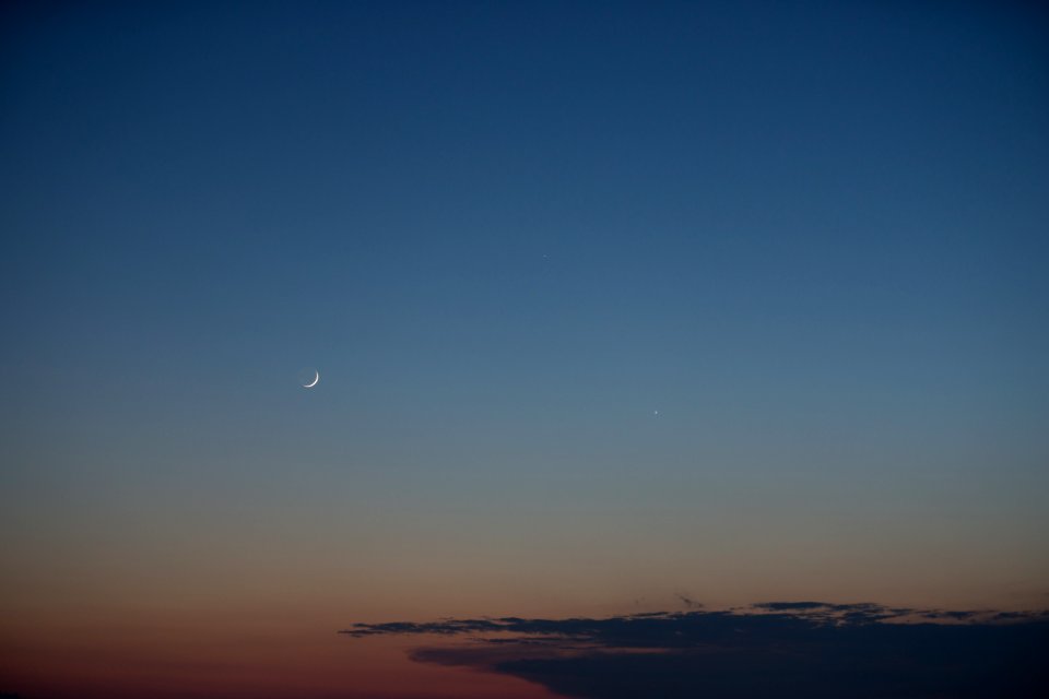 4% Waxing Crescent, Mercury, and Venus