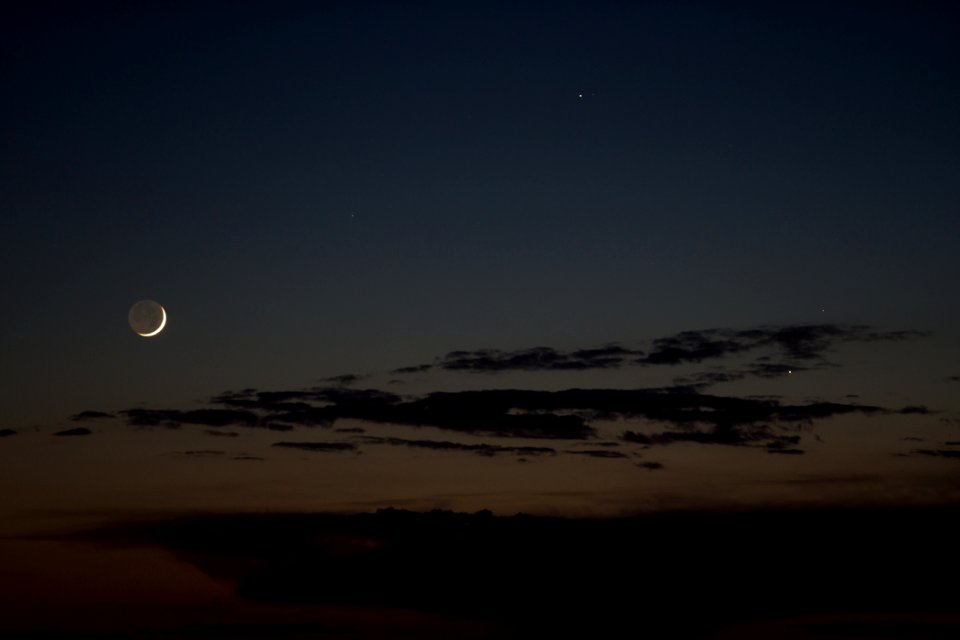 4% Waxing Crescent, Mercury, and Venus