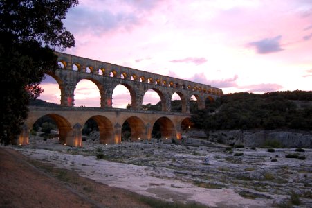 Pont du Gard, Languedoc-Roussillon photo