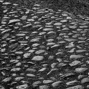 Old dirt track promenade