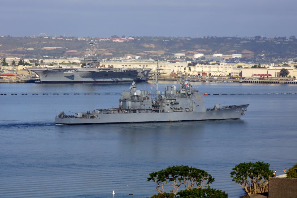 Day 178 - USS Bunker Hill (CG-52)
