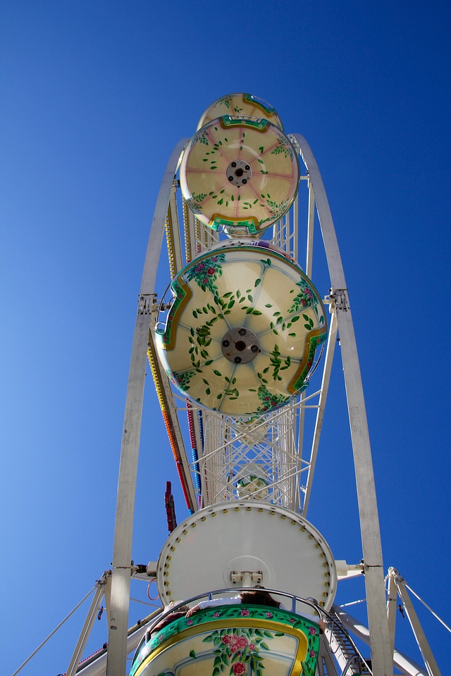 Year market rides carousel