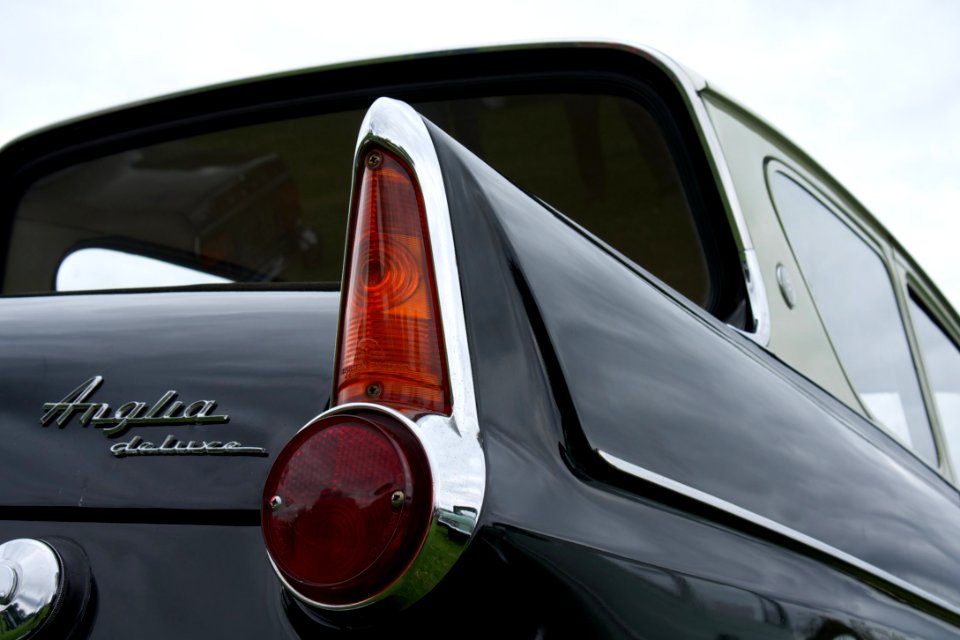Ford Anglia 105e, dark green