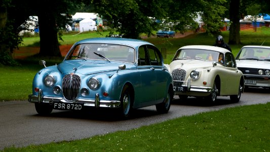 Jaguar Mk II, XK150 FHC photo