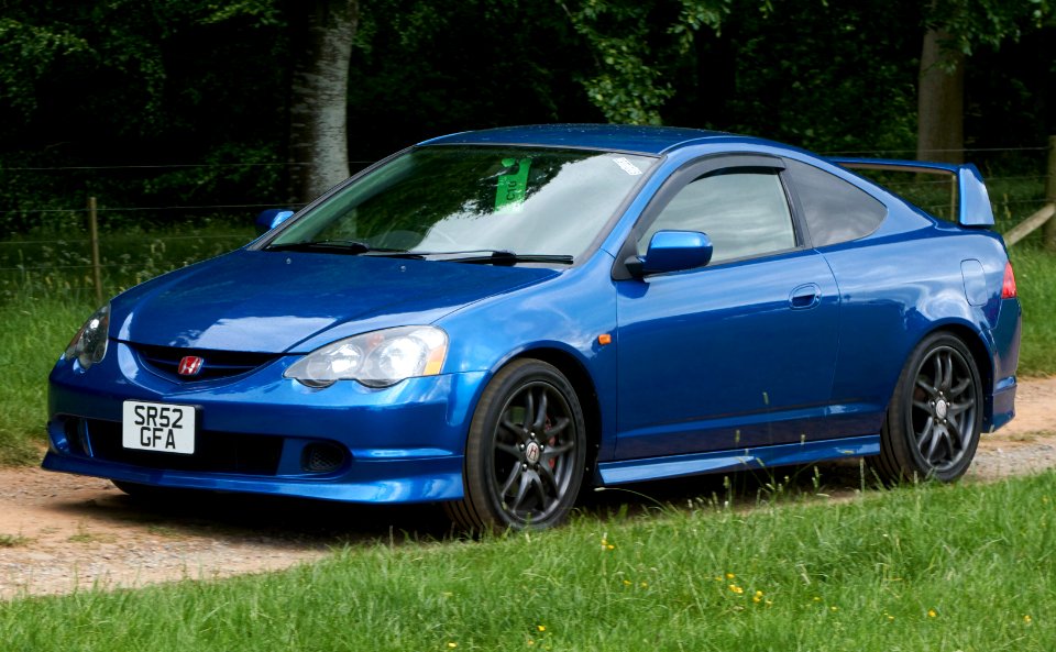 Honda Integra DC5, front 3/4.